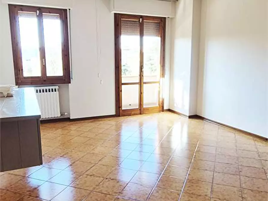 Immagine 24 di Quadrilocale in vendita  a Prato