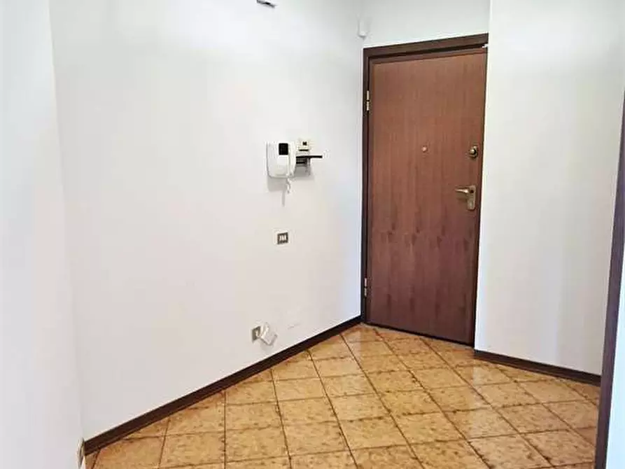 Immagine 28 di Quadrilocale in vendita  a Prato