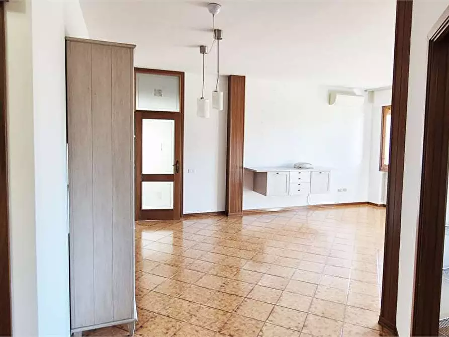 Immagine 30 di Quadrilocale in vendita  a Prato