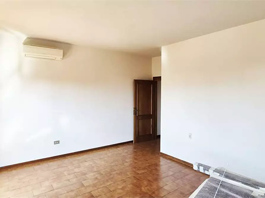 Immagine 32 di Quadrilocale in vendita  a Prato