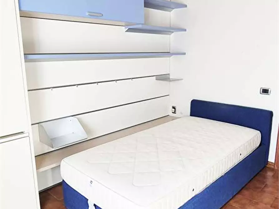 Immagine 35 di Quadrilocale in vendita  a Prato