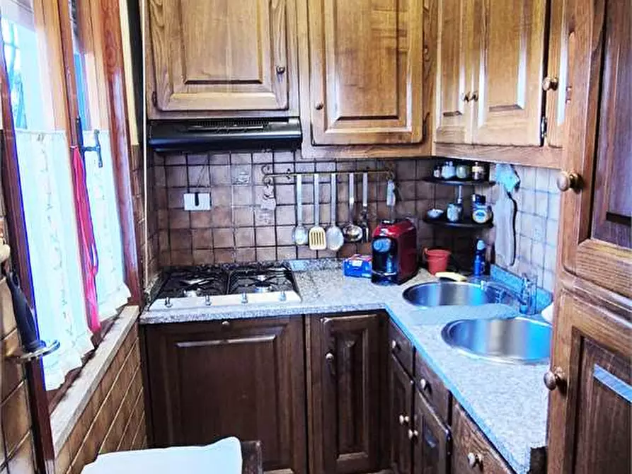 Immagine 6 di Villetta a schiera in vendita  a Prato