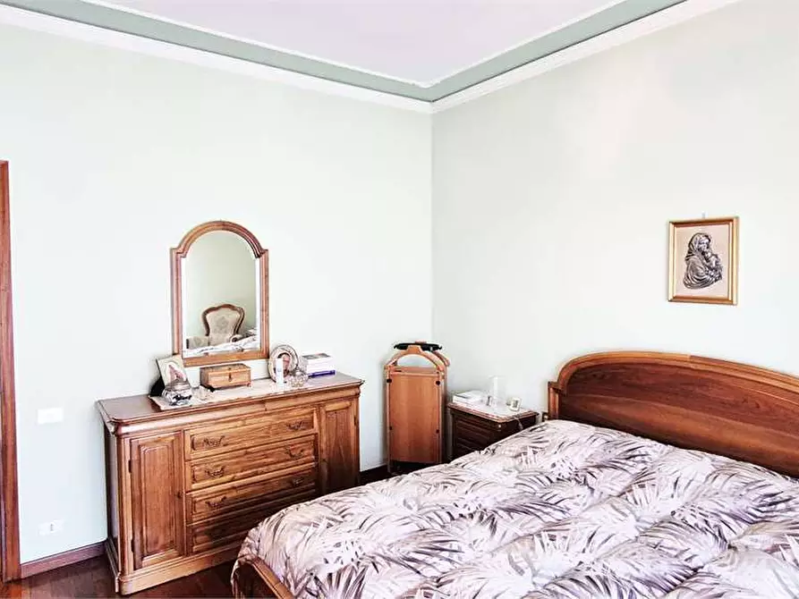 Immagine 17 di Villetta a schiera in vendita  a Prato