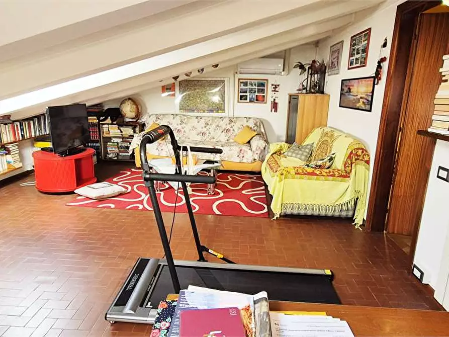 Immagine 29 di Villetta a schiera in vendita  a Prato