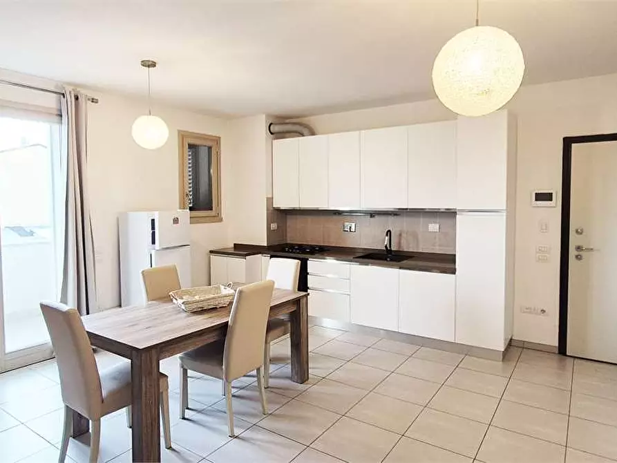 Immagine 2 di Trilocale in vendita  in Via pascoli a Prato