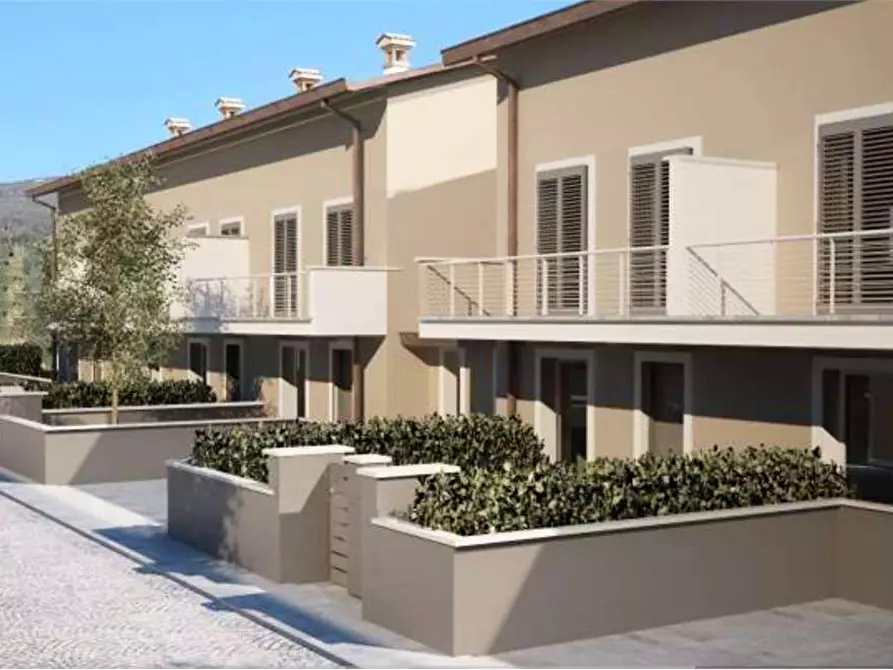 Immagine 10 di Villetta a schiera in vendita  a Montale