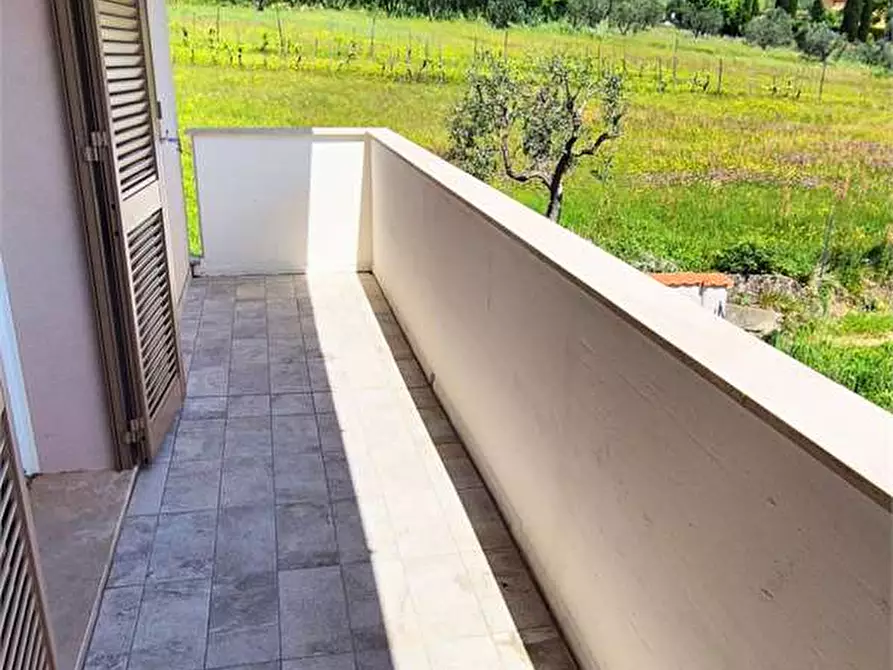 Immagine 10 di Villetta a schiera in vendita  a Montale