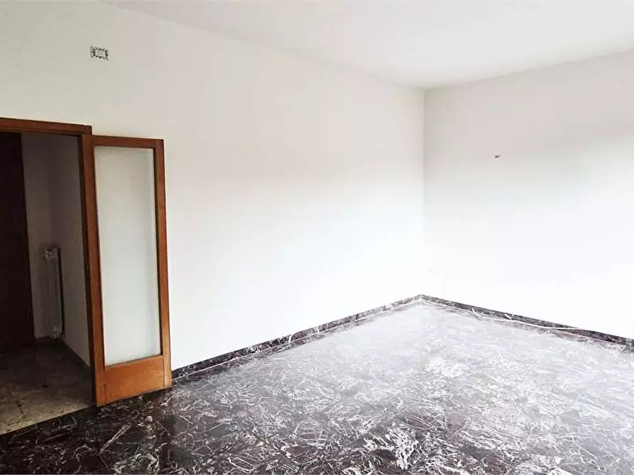 Immagine 2 di Quadrilocale in vendita  a Prato