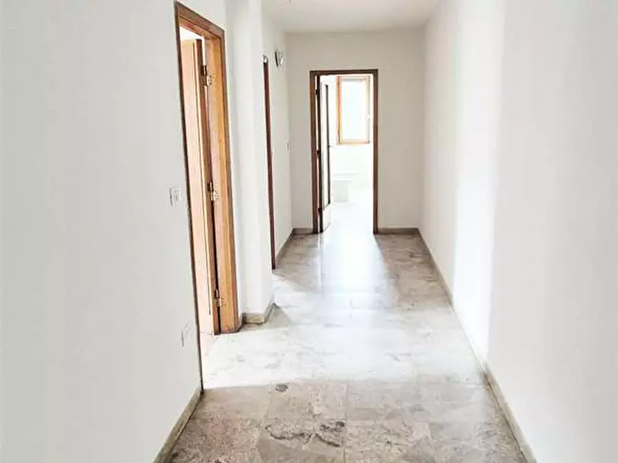 Immagine 11 di Quadrilocale in vendita  a Prato