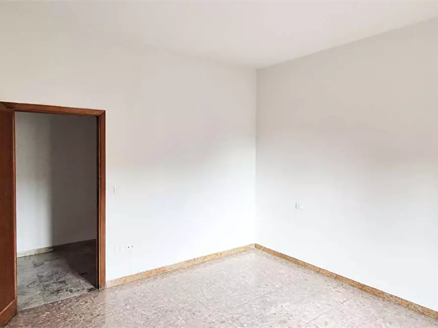 Immagine 12 di Quadrilocale in vendita  a Prato