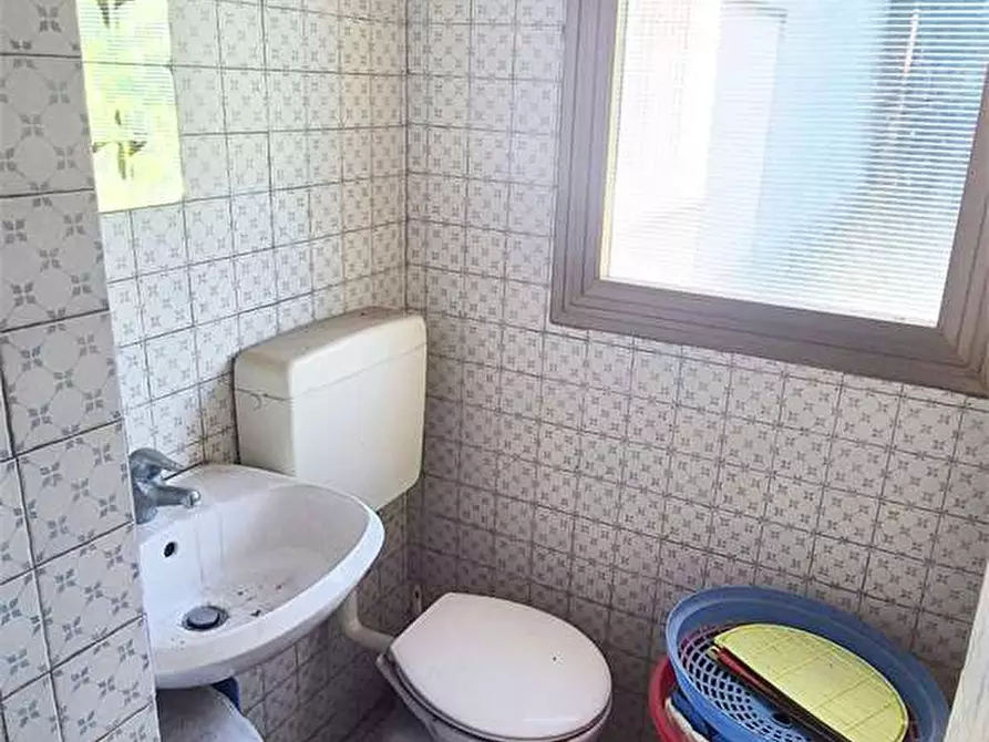 Immagine 23 di Casa indipendente in vendita  a Prato