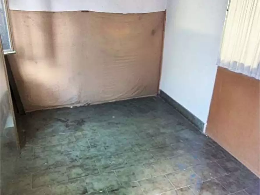 Immagine 24 di Casa indipendente in vendita  a Prato