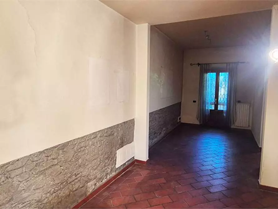 Immagine 9 di Casa indipendente in vendita  a Prato