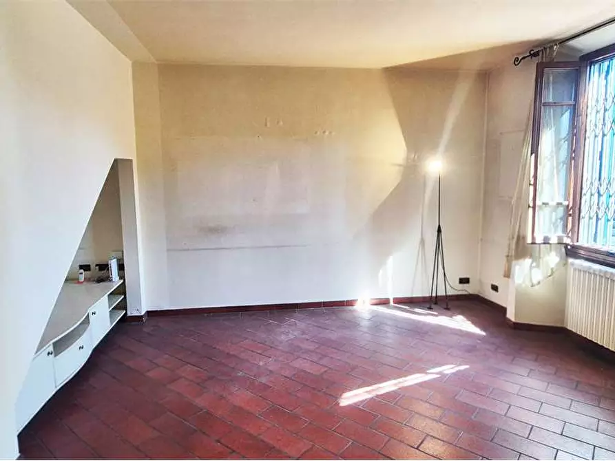 Immagine 5 di Casa indipendente in vendita  a Prato