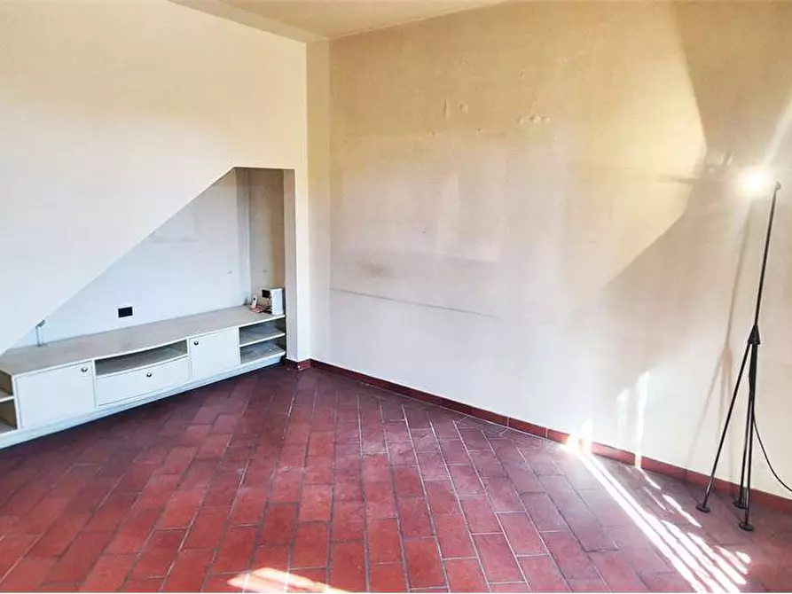 Immagine 4 di Casa indipendente in vendita  a Prato