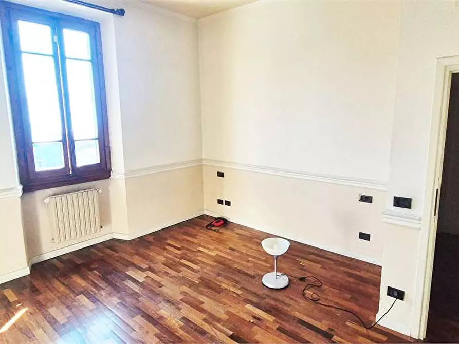 Immagine 32 di Casa indipendente in vendita  a Prato