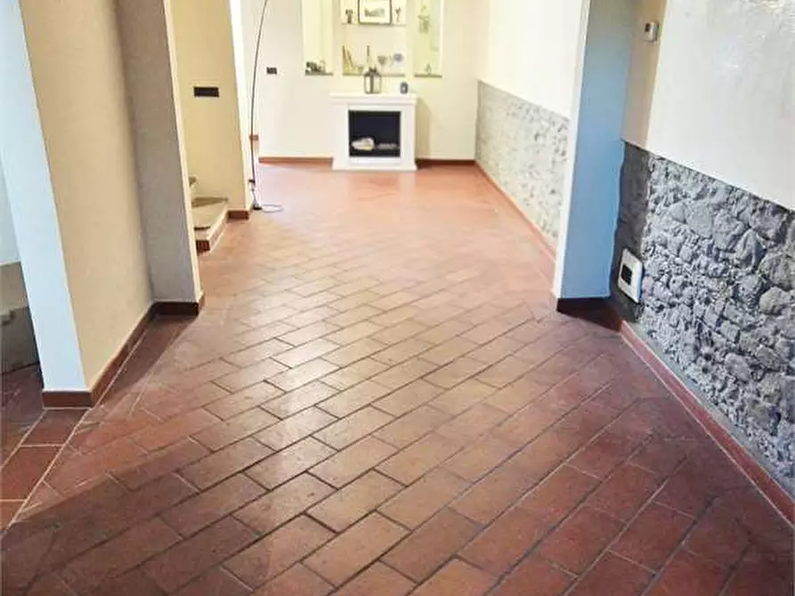 Immagine 7 di Casa indipendente in vendita  a Prato
