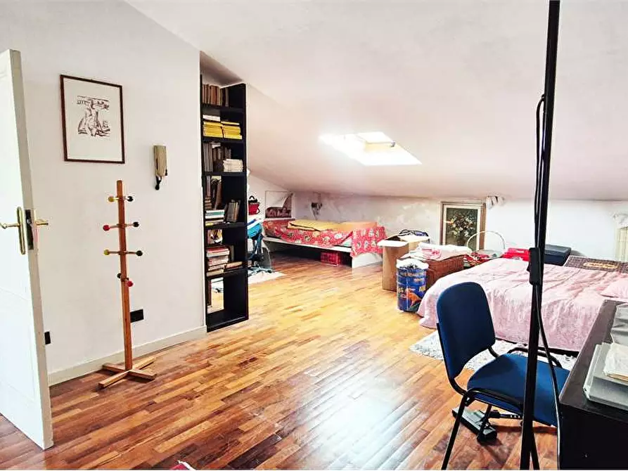 Immagine 45 di Casa indipendente in vendita  a Prato