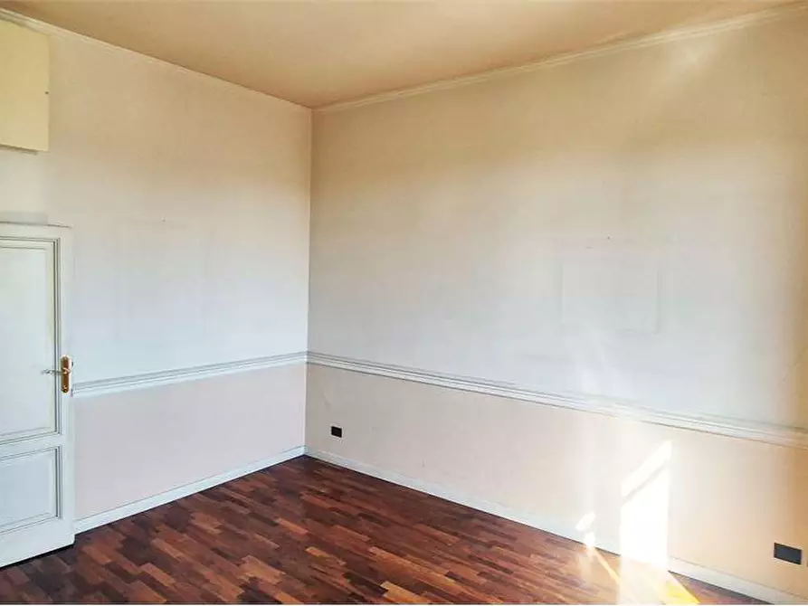 Immagine 31 di Casa indipendente in vendita  a Prato