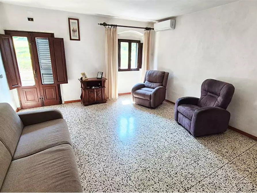 Immagine 5 di Casa indipendente in vendita  a Quarrata