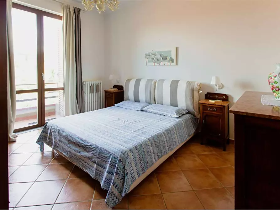 Immagine 13 di Quadrilocale in affitto  a Carmignano
