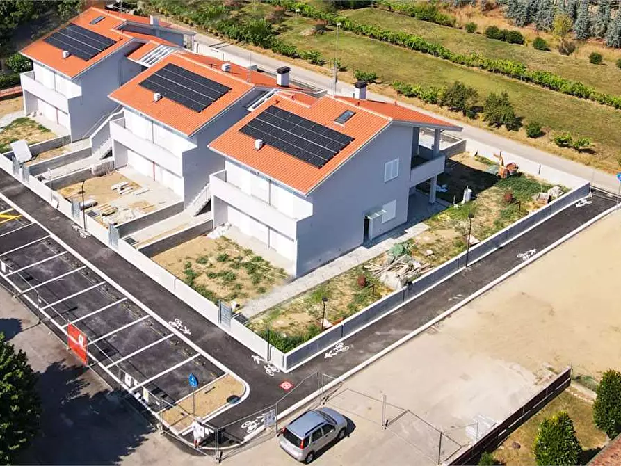 Immagine 2 di Appartamento in vendita  a Agliana