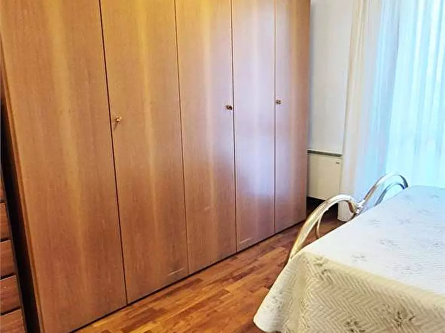 Immagine 28 di Quadrilocale in vendita  a Prato