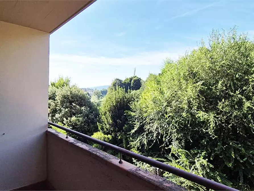 Immagine 31 di Quadrilocale in vendita  a Prato