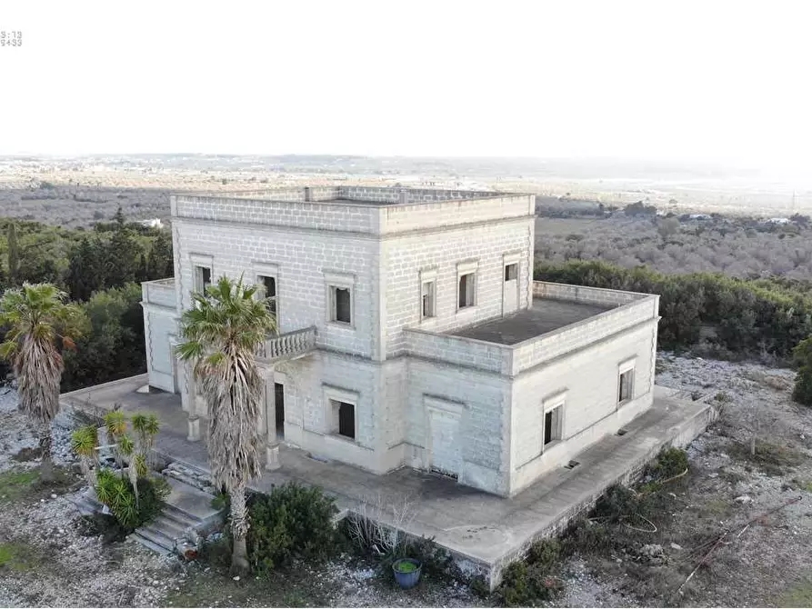 Immagine 11 di Villa in vendita  in contrada manfio a Casarano