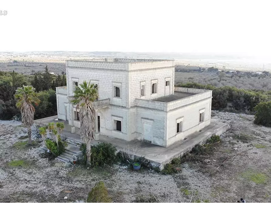 Immagine 13 di Villa in vendita  in contrada manfio a Casarano