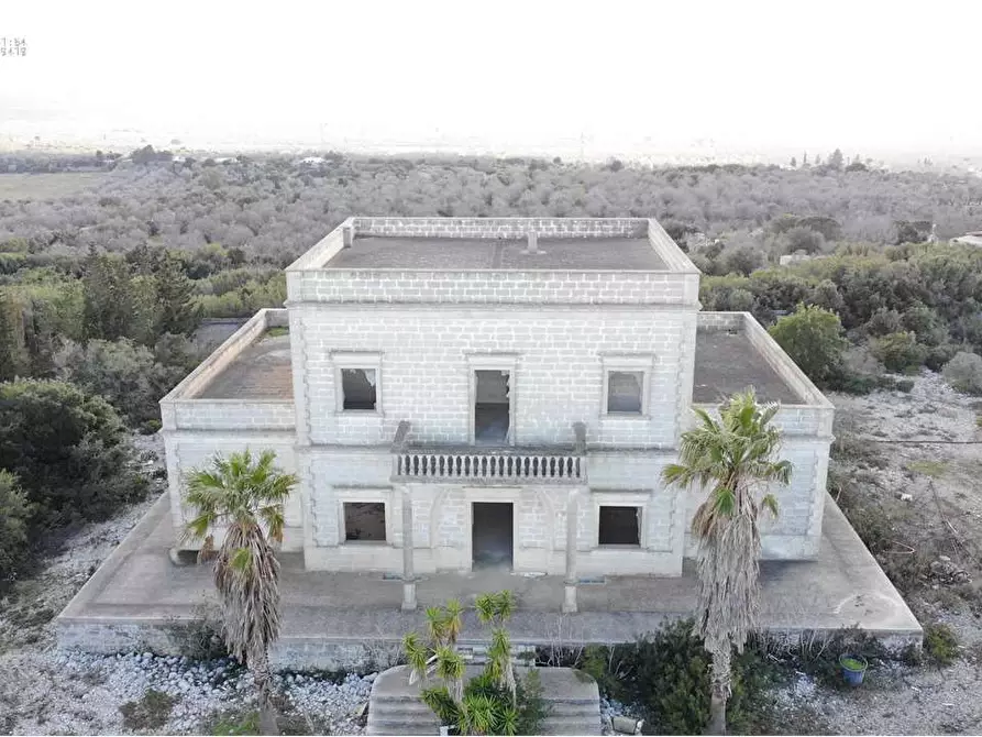 Immagine 2 di Villa in vendita  in contrada manfio a Casarano