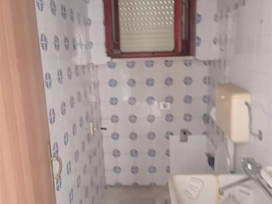 Immagine 13 di Stabile in vendita  in Via Boito a Casarano