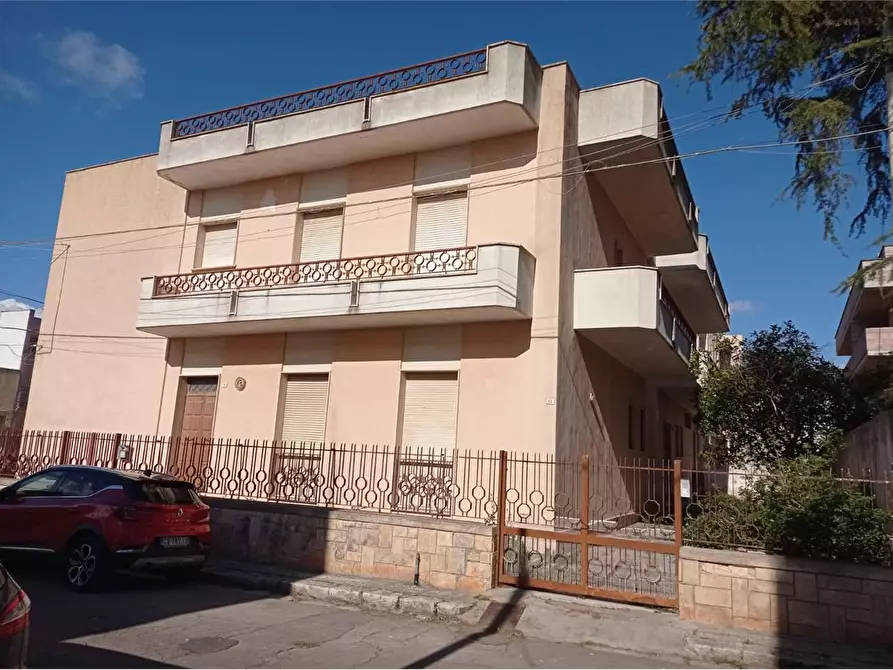 Immagine 14 di Stabile in vendita  in Via Boito a Casarano