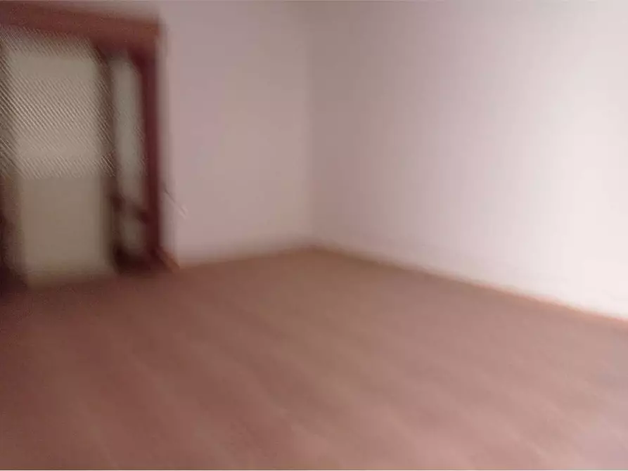 Immagine 25 di Stabile in vendita  in Via Boito a Casarano