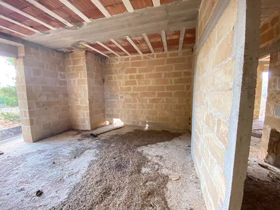 Immagine 14 di Rustico / casale in vendita  in via provinciale casarano taurisano a Casarano