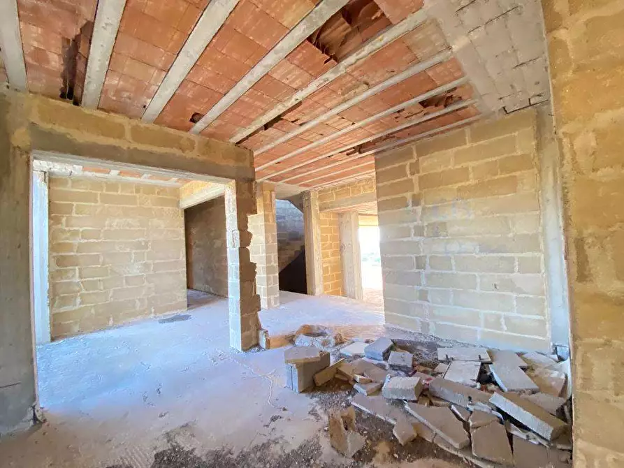 Immagine 21 di Rustico / casale in vendita  a Casarano