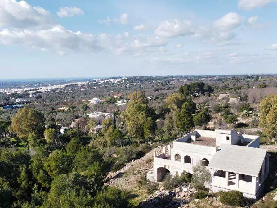 Immagine 1 di Villa in vendita  in Contrada Rischiazzi a Parabita