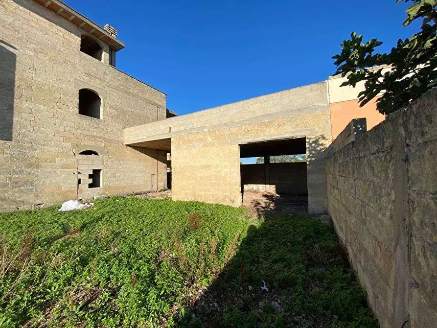 Immagine 4 di Rustico / casale in vendita  a Casarano