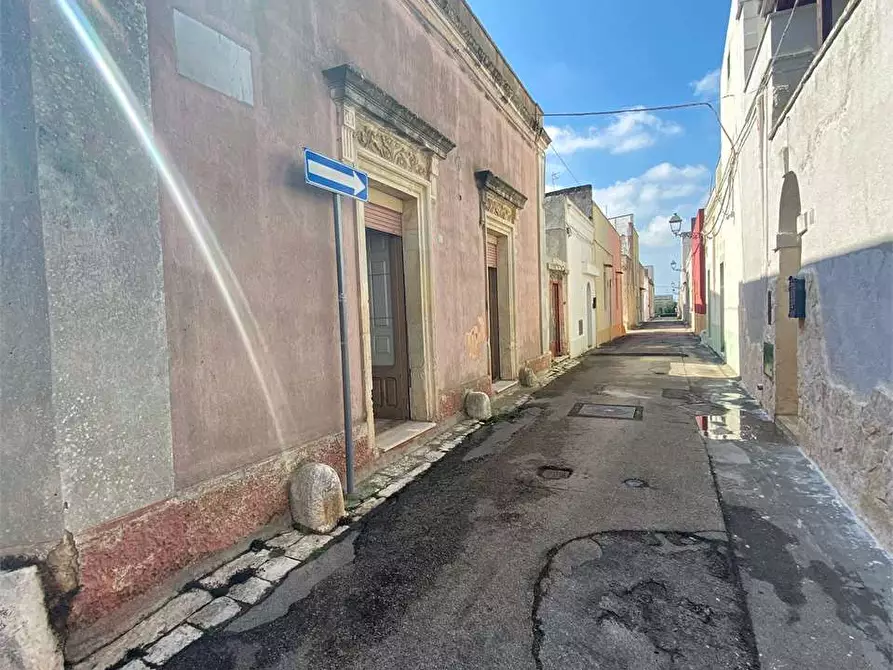 Immagine 7 di Stabile in vendita  in CAVOUR 25 a Casarano