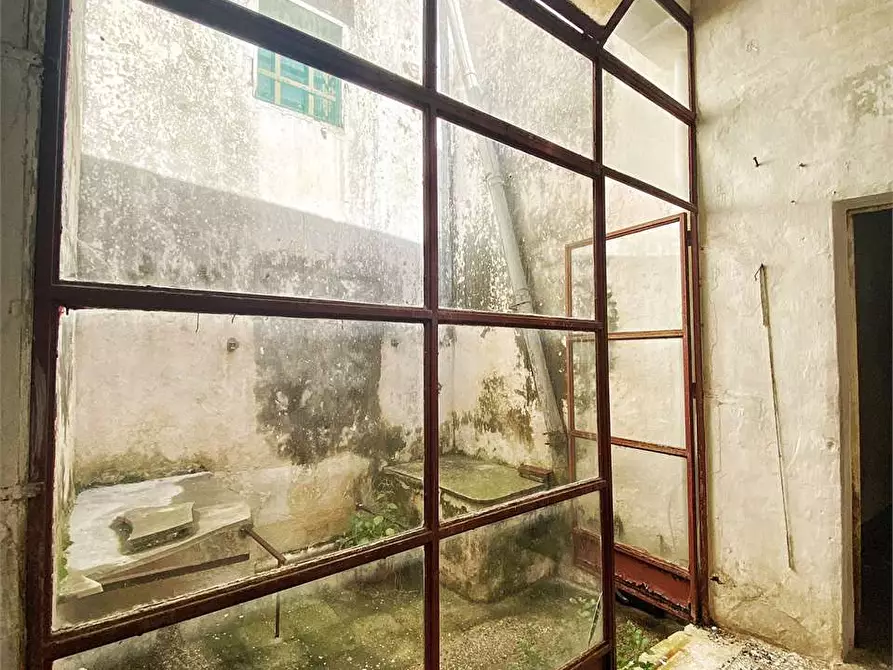 Immagine 18 di Stabile in vendita  in CAVOUR 25 a Casarano