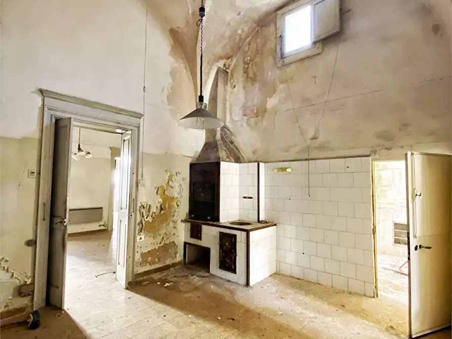 Immagine 17 di Stabile in vendita  in CAVOUR 25 a Casarano