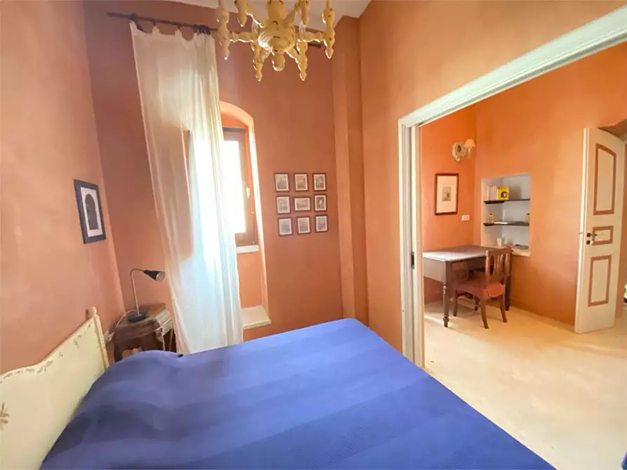 Immagine 16 di Stabile in vendita  in via Raeli  29 a Tricase