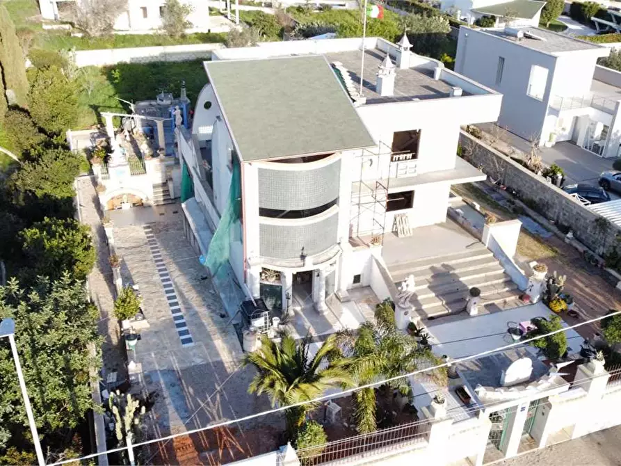 Immagine 4 di Villa in vendita  in via sardegna a Matino