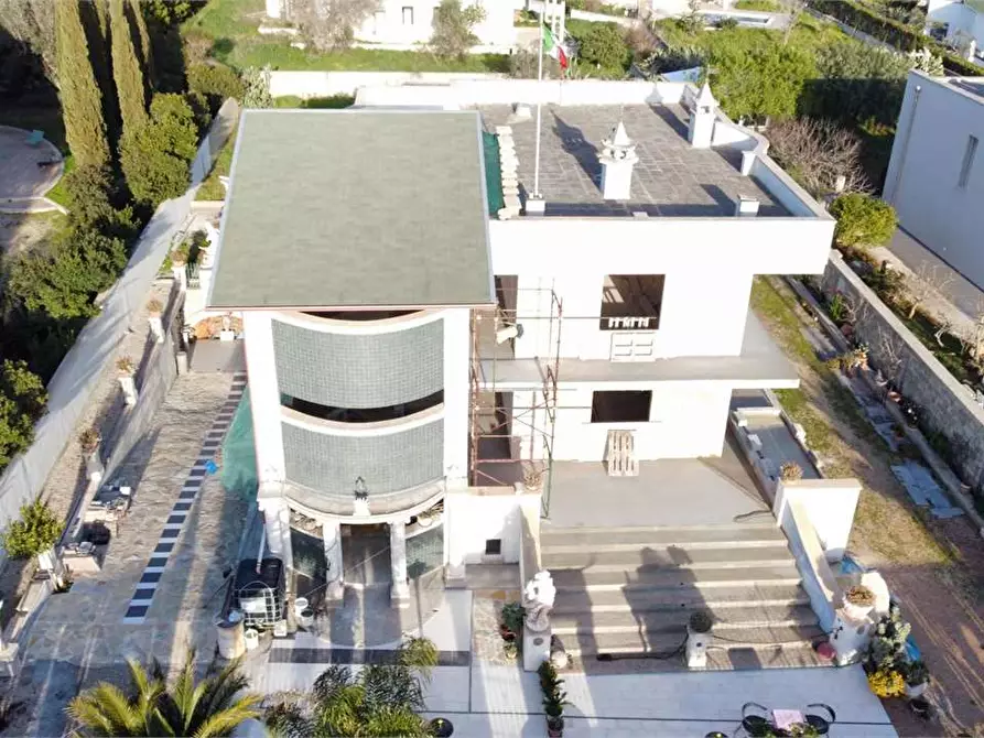 Immagine 3 di Villa in vendita  in via sardegna a Matino