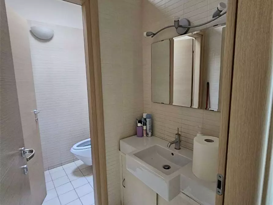 Immagine 14 di Ufficio in affitto  in via nardò 20 a Casarano