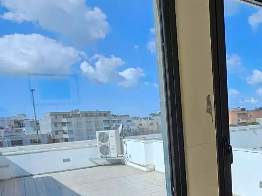 Immagine 12 di Ufficio in affitto  in via nardò 20 a Casarano