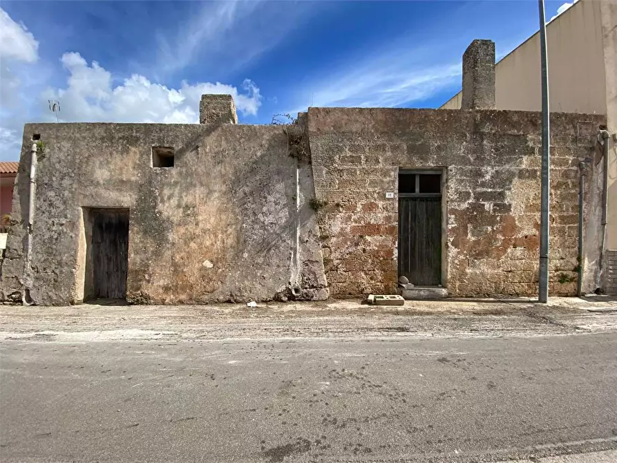 Immagine 1 di Casa indipendente in vendita  in  via  De  Gasperi a Morciano Di Leuca