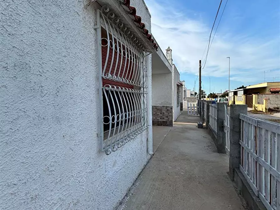 Immagine 8 di Casa indipendente in vendita  in Via arma di taggia a Lecce