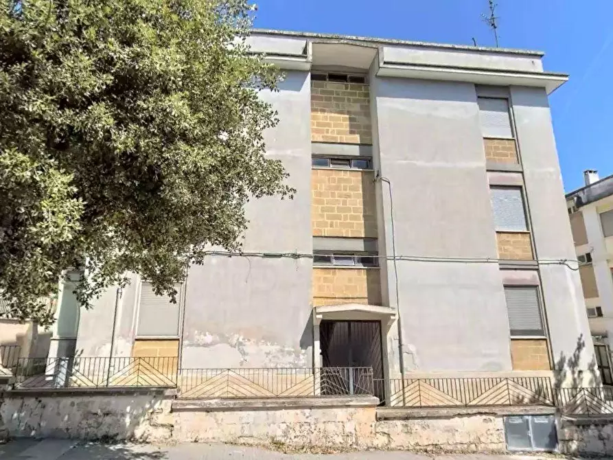 Immagine 21 di Appartamento in vendita  a Casarano