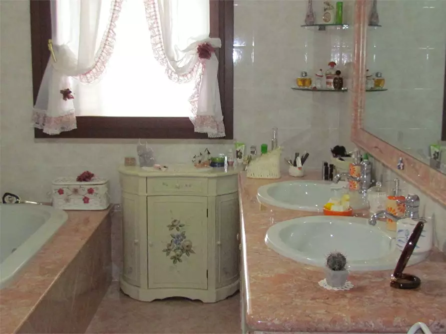 Immagine 3 di Villetta a schiera in vendita  in via 8 marzo 7 a Gallipoli